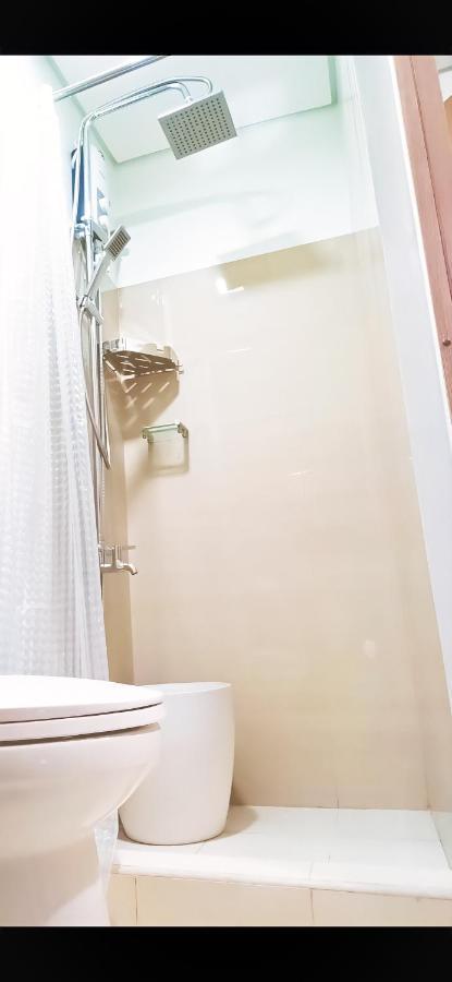 Shore 2 Residences 1Br Deluxe Room In Moa Complex Манила Экстерьер фото