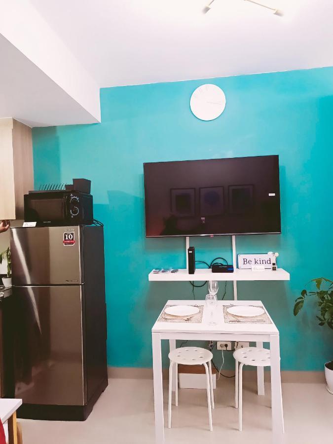 Shore 2 Residences 1Br Deluxe Room In Moa Complex Манила Экстерьер фото