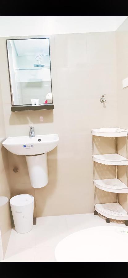 Shore 2 Residences 1Br Deluxe Room In Moa Complex Манила Экстерьер фото