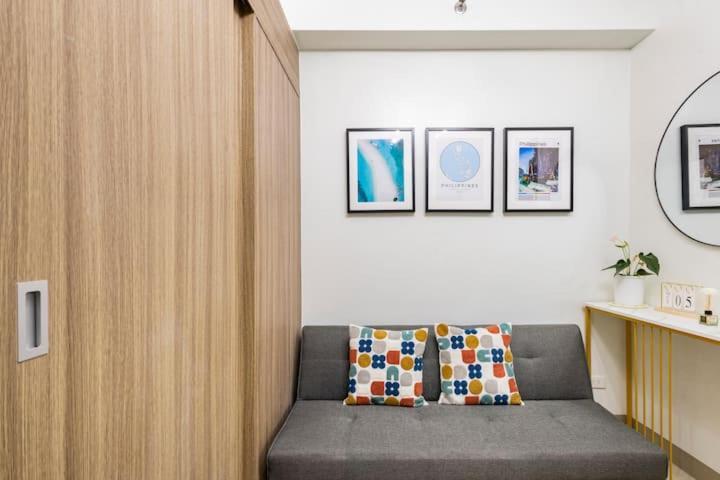Shore 2 Residences 1Br Deluxe Room In Moa Complex Манила Экстерьер фото